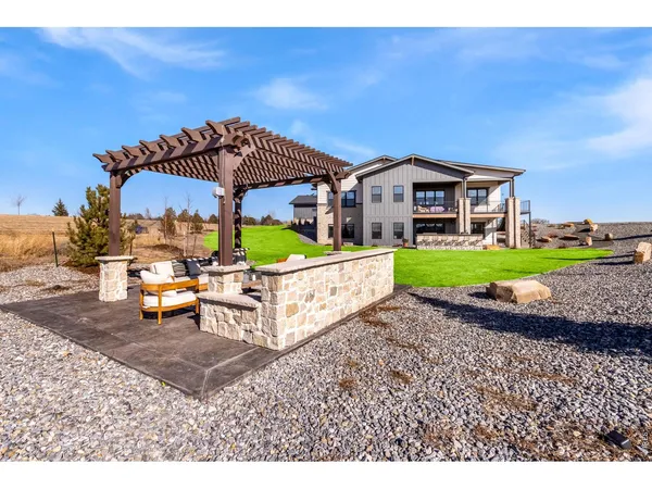 $1,895,000 | 32781 Eagleview Drive, Greeley, CO 80631
