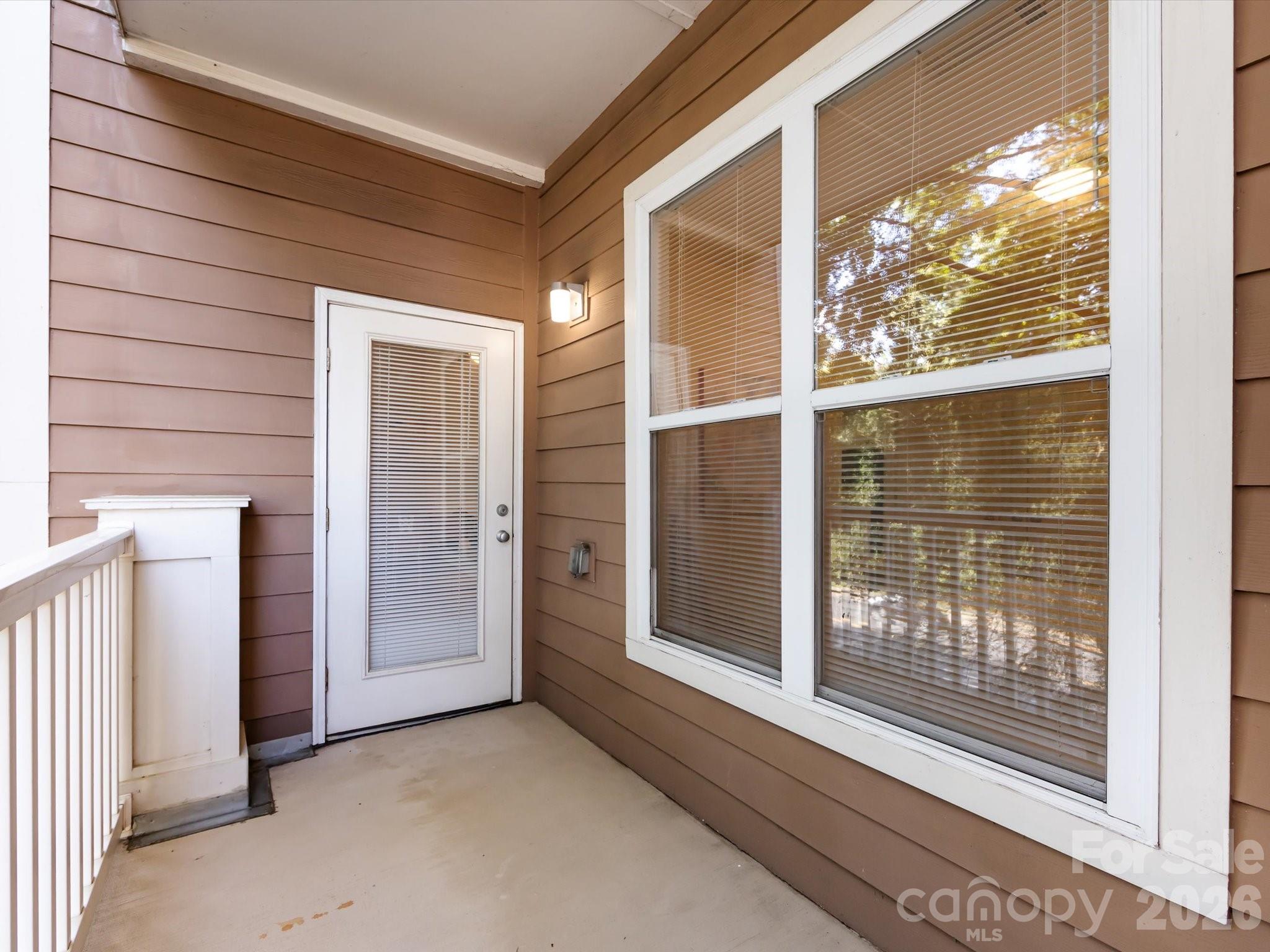1000 East Woodlawn Road, Unit 113 Charlotte, NC 28209 - Photo 14 of 32 a view of front door
