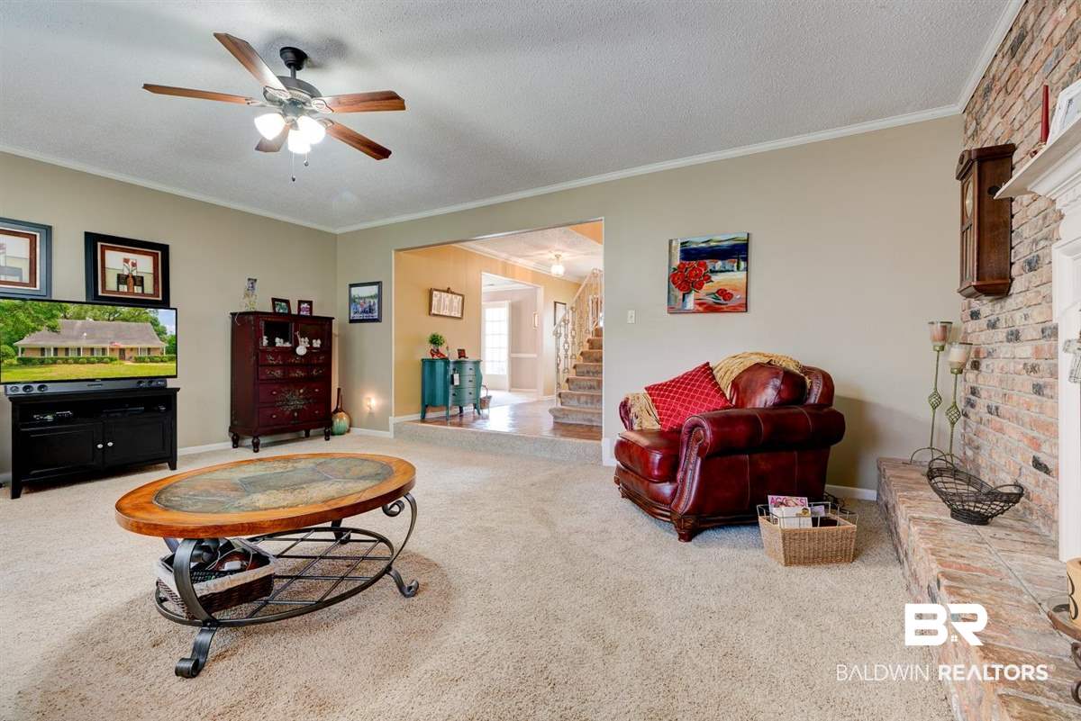 817 Bernard Circle Mobile, AL 36693 - Photo 10 of 38