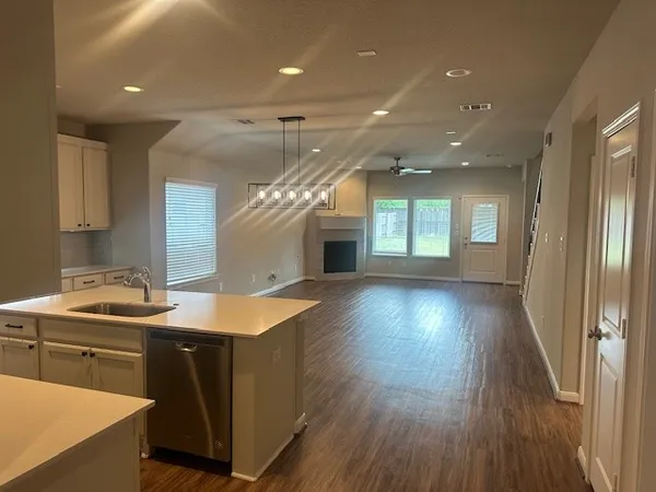 $475,000 | 2332 Hagerman Road, Conroe, TX 77384