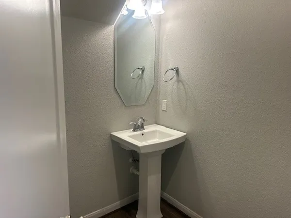 $475,000 | 2332 Hagerman Road, Conroe, TX 77384