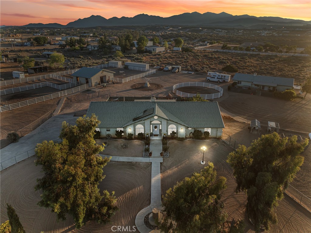 6370 Fremontia Road Hesperia, CA 92344 - Photo 6 of 62 a view of a lake in middle of the town