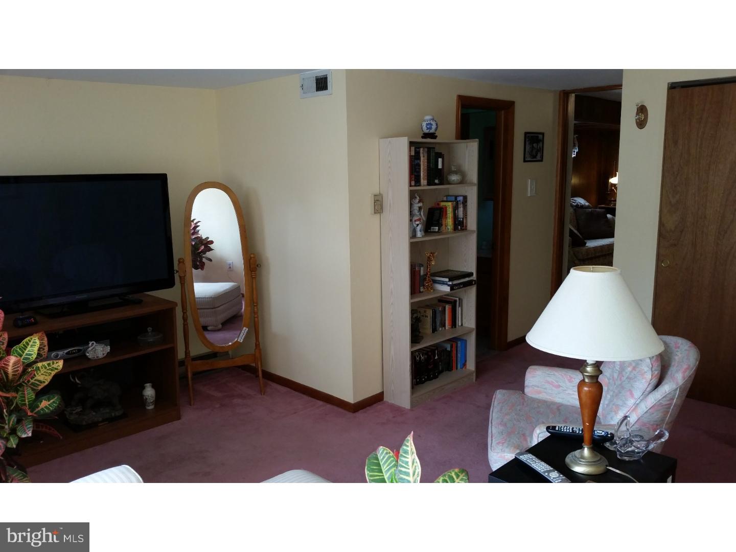 9947 Bridle Road Philadelphia, PA 19115 - Photo 15 of 20 Gallery Image 15
