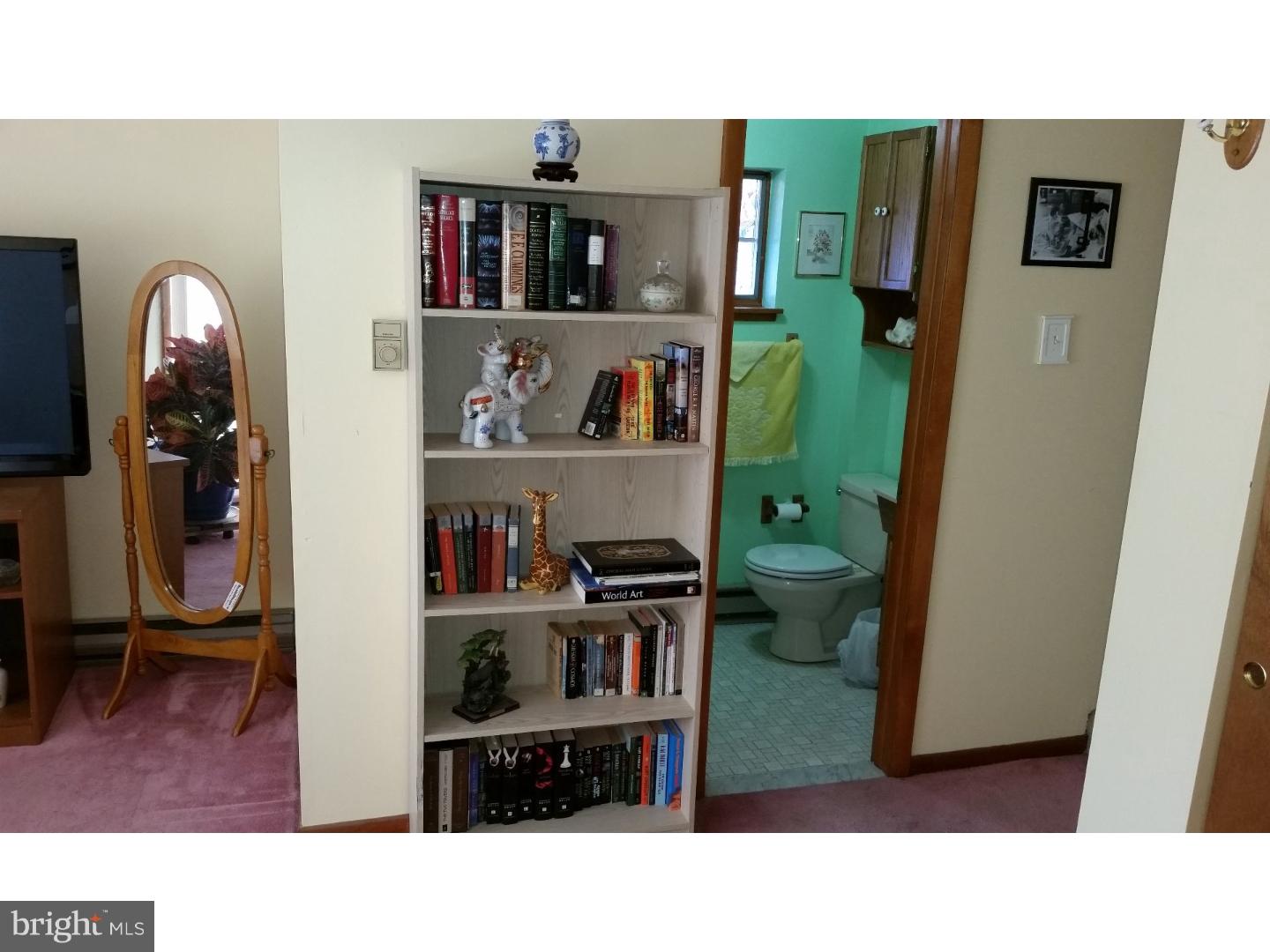 9947 Bridle Road Philadelphia, PA 19115 - Photo 16 of 20 Gallery Image 16