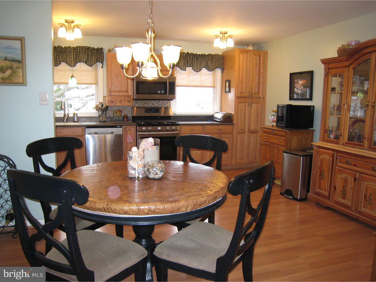 9947 Bridle Road Philadelphia, PA 19115 - Photo 6 of 20 Gallery Image 6