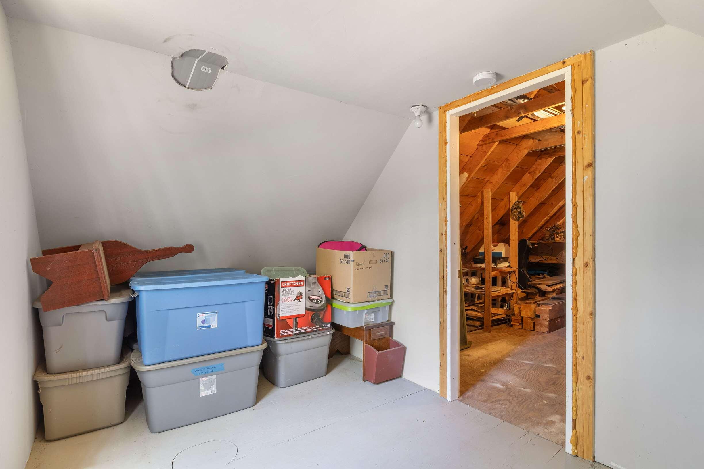 101 Hooper Shores Road York, ME 03909 - Photo 12 of 18 2nd Floor Room