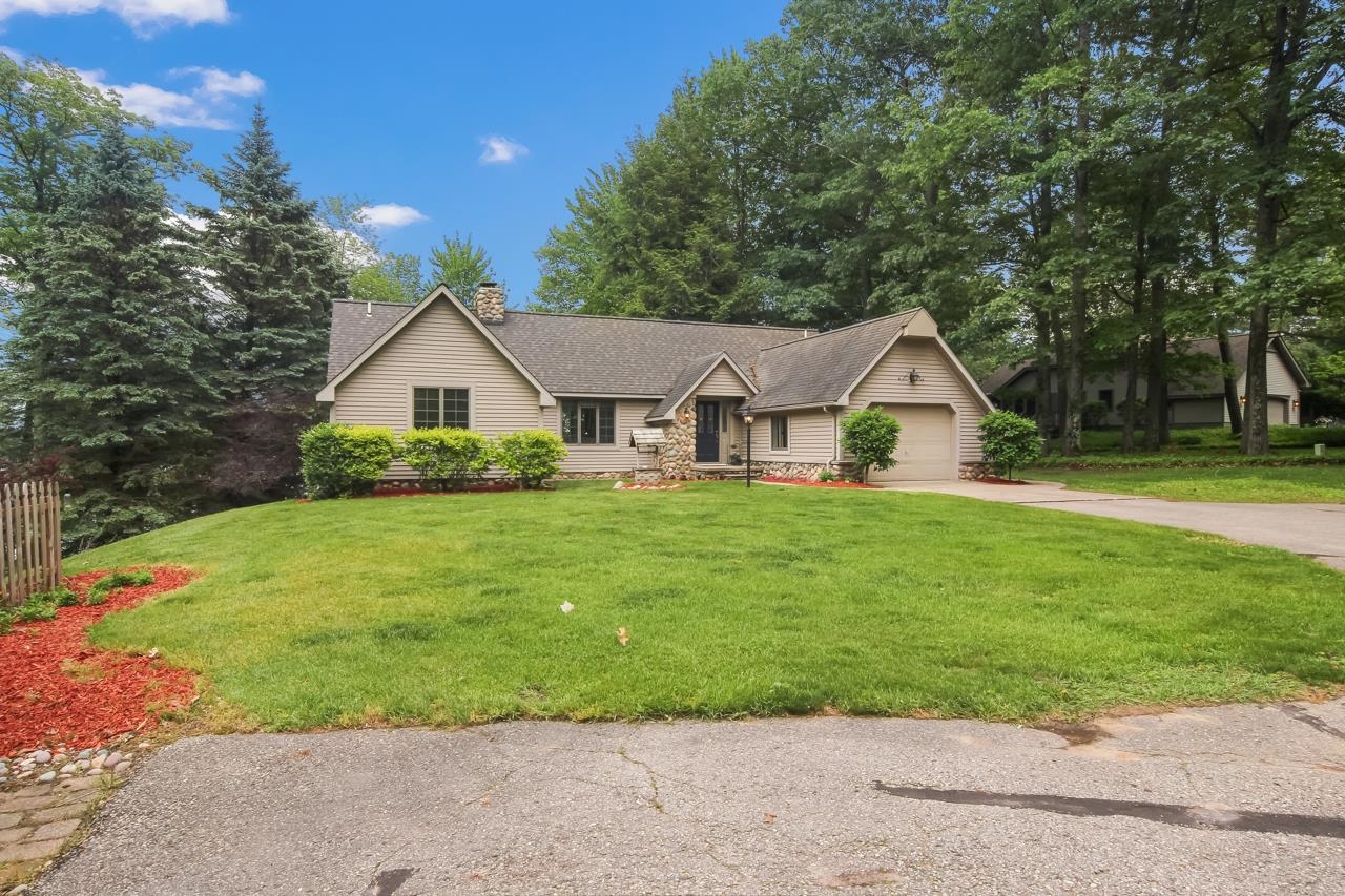 6131 Betsie River Road Interlochen, MI 49643 - Photo 4 of 35 1900860-3.JPG