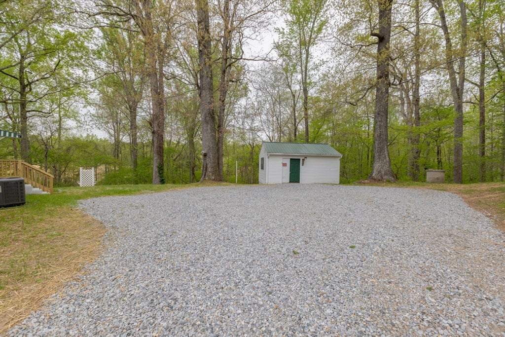 1261 Lunenburg County Road Keysville, VA 23947 - Photo 20 of 40 Gallery Image 20
