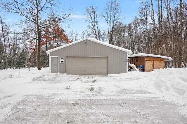 $375,000 | 6878 North Croswell Avenue, Bitely, MI 49309