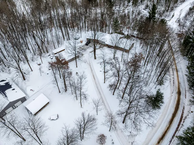 $375,000 | 6878 North Croswell Avenue, Bitely, MI 49309