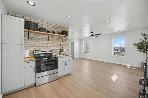 $698,000 | 125 6th Street, Dacono, CO 80514