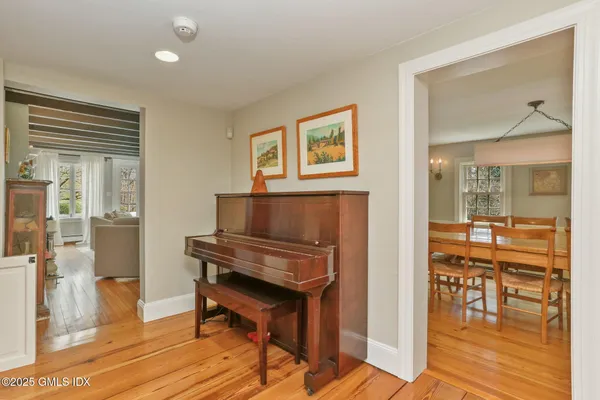 $35,000 | 1007 King Street, Greenwich, CT 06831