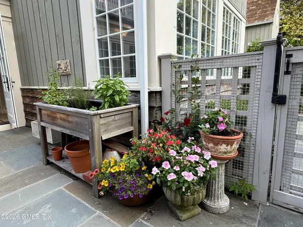 $35,000 | 1007 King Street, Greenwich, CT 06831