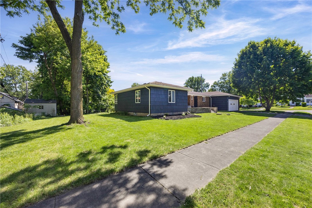 234 Pardee Road Irondequoit, NY 14609 - Photo 4 of 48