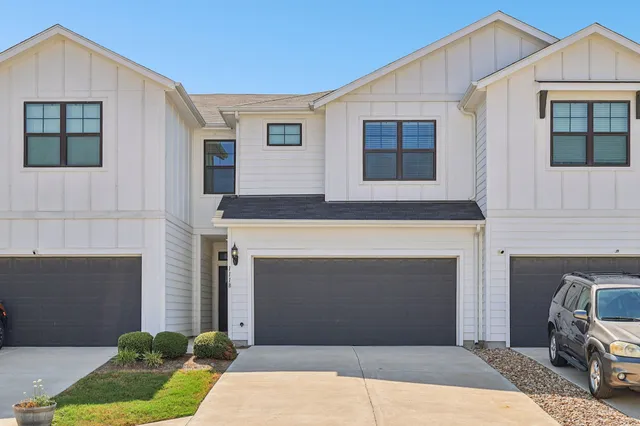 $1,895 | 111 B Amber Fields Trail, Buda, TX 78610