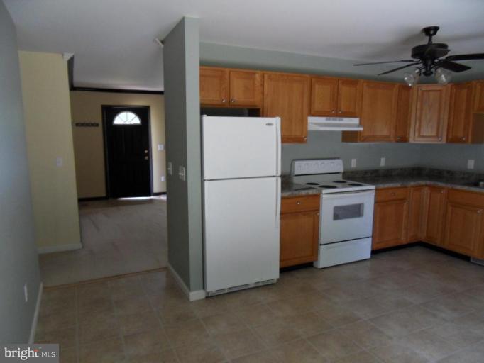 603 Liberty Road Federalsburg, MD 21632 - Photo 13 of 19 Kitchen/Living Room