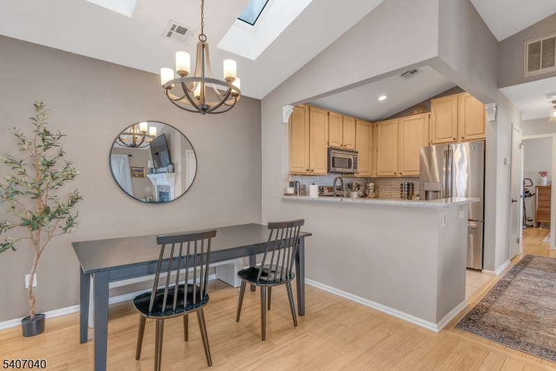 9 High Pond Lane, Unit 9 Bedminster, NJ 07921 - Photo 11 of 38