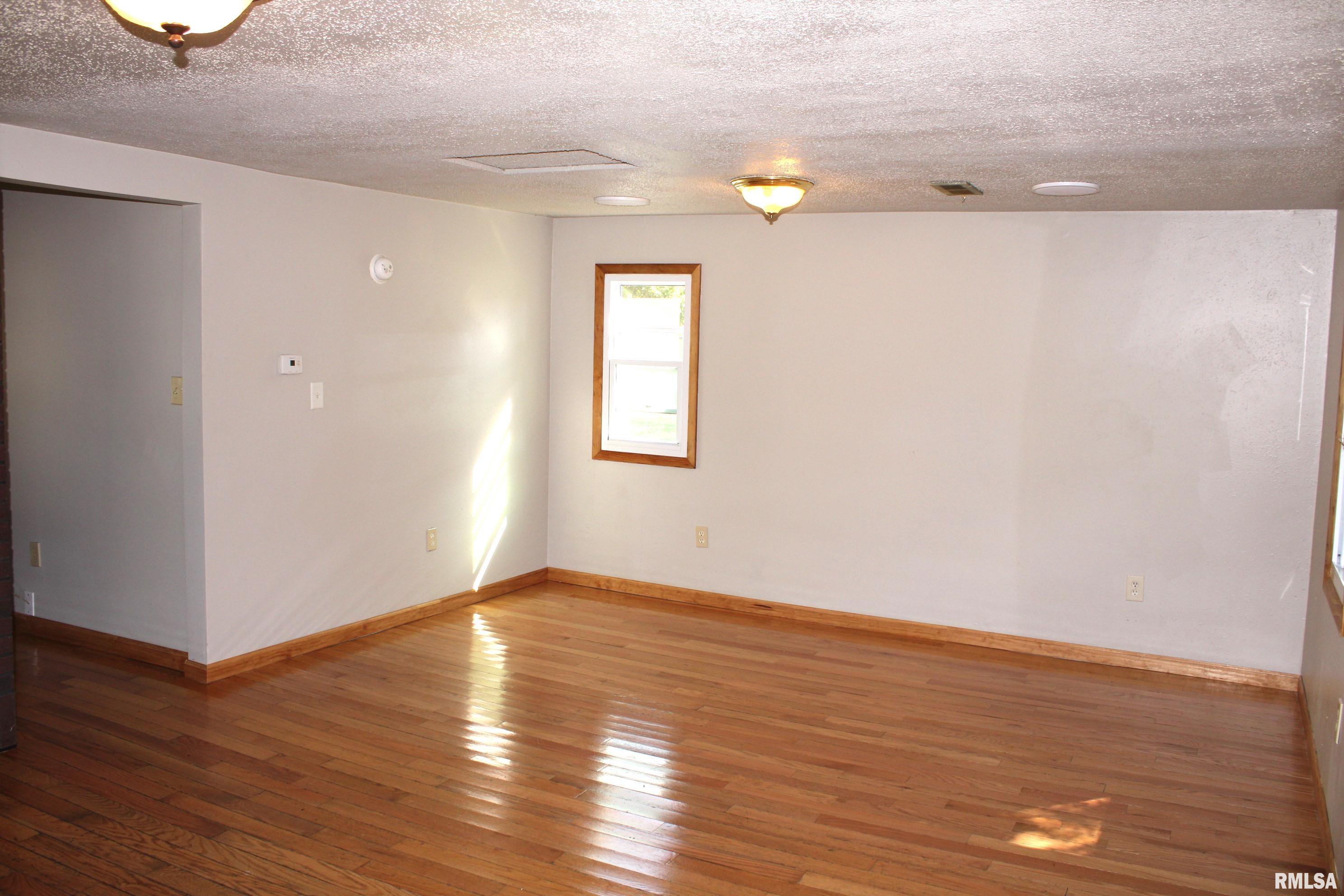 208 6th Street Colona, IL 61241 - Photo 6 of 18