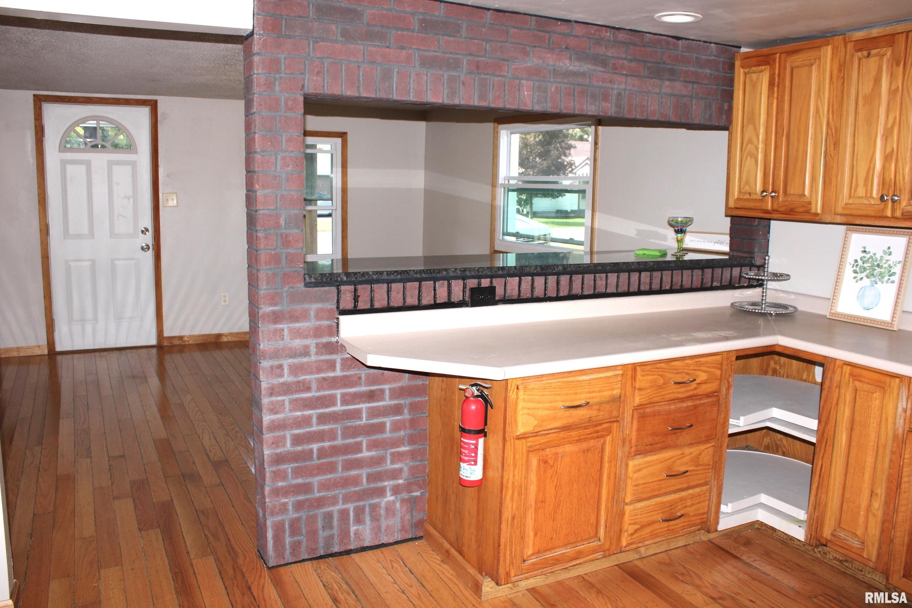 208 6th Street Colona, IL 61241 - Photo 7 of 18