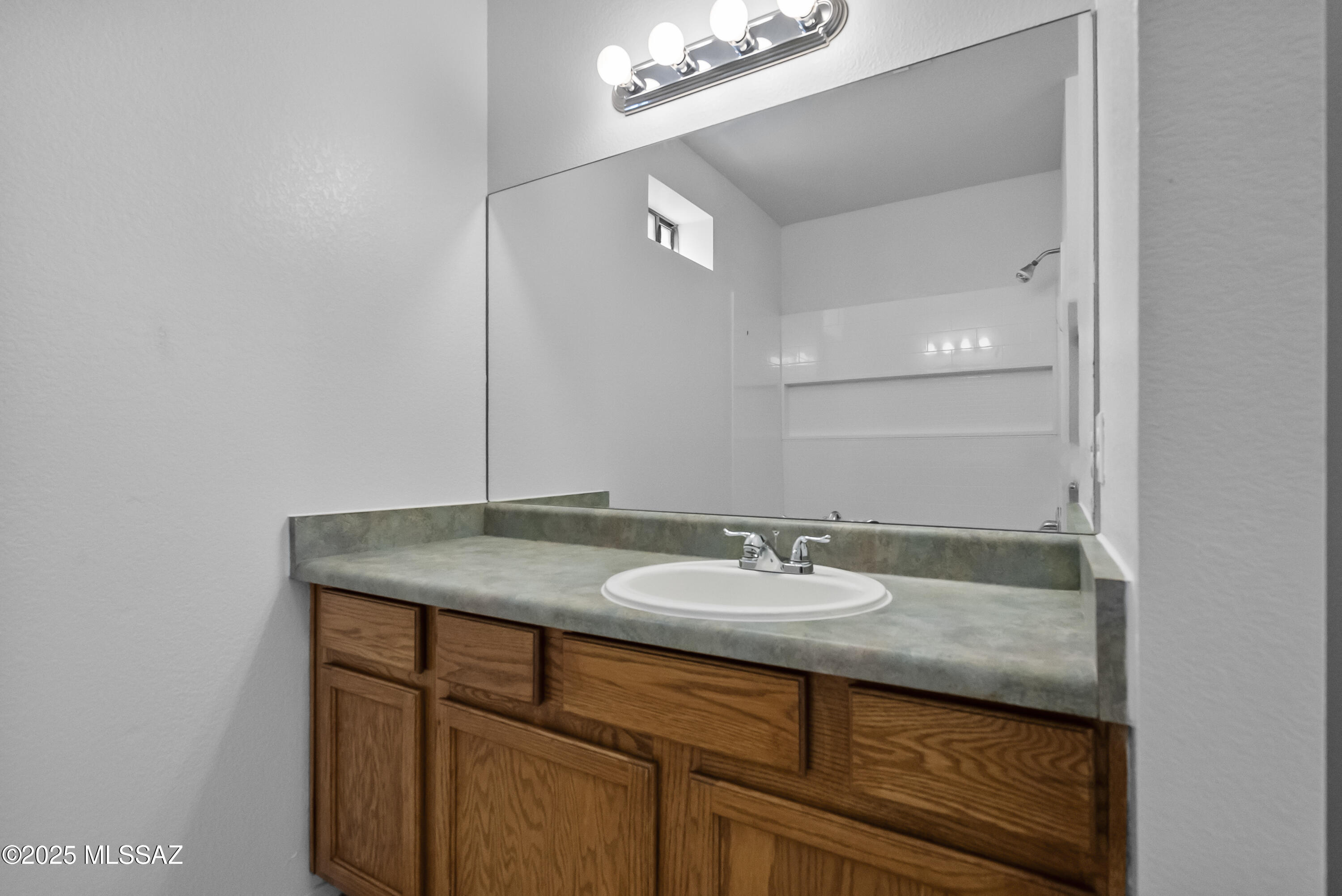 1715 Maya Corte Rio Rico, AZ 85648 - Photo 8 of 13 24-print-1715-maya-corte