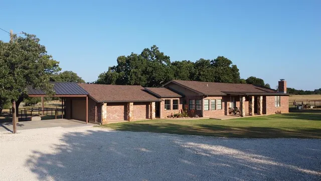 $1,600,000 | 502 County Road 194, Ovalo, TX 79541