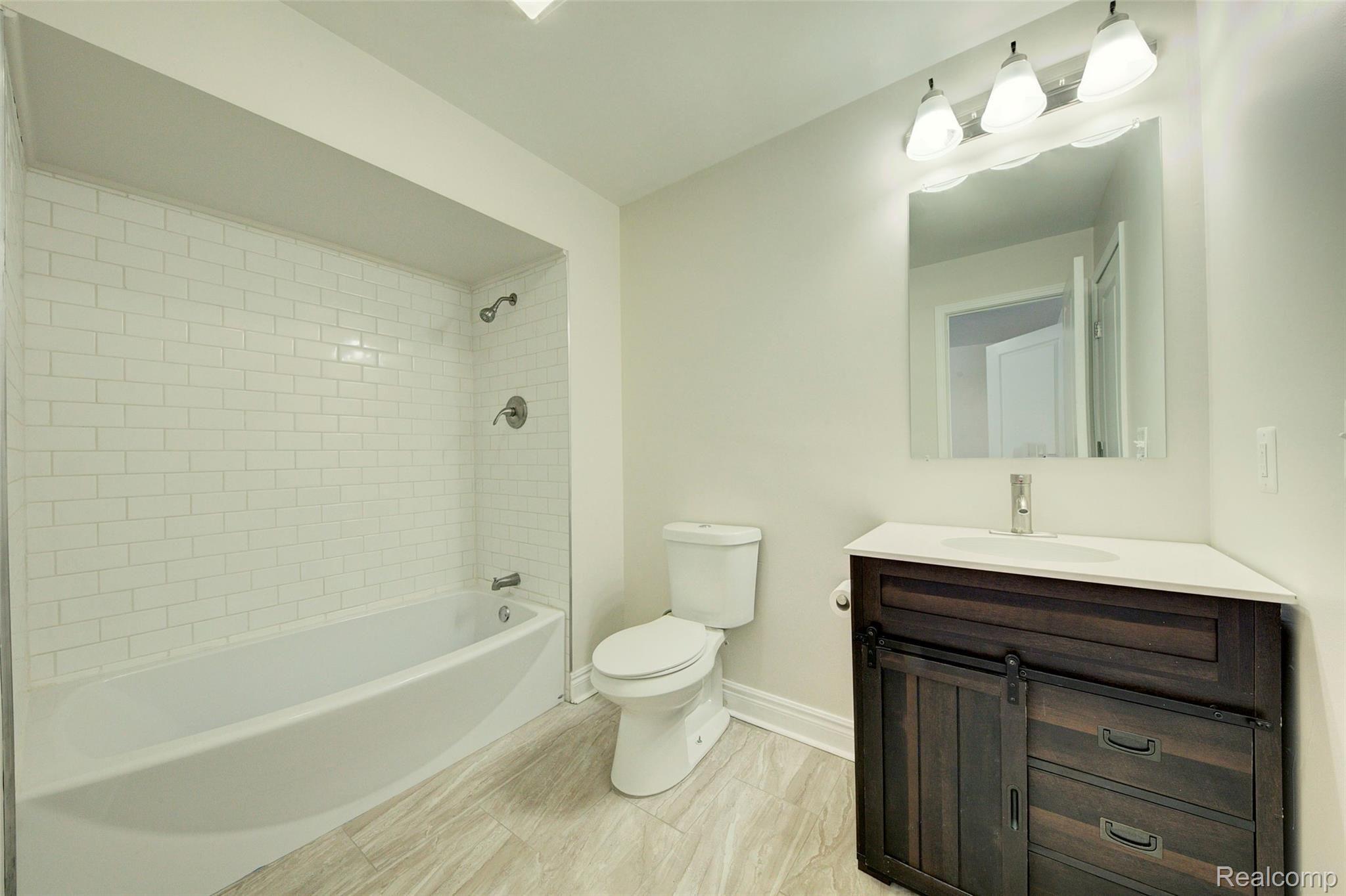 40054 Willis Road Belleville, MI 48111 - Photo 33 of 47 930A2982_3_4.jpg