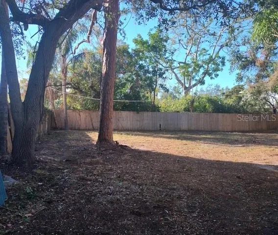 $699,000 | 1958 Bougainvillea Street, Sarasota, FL 34239