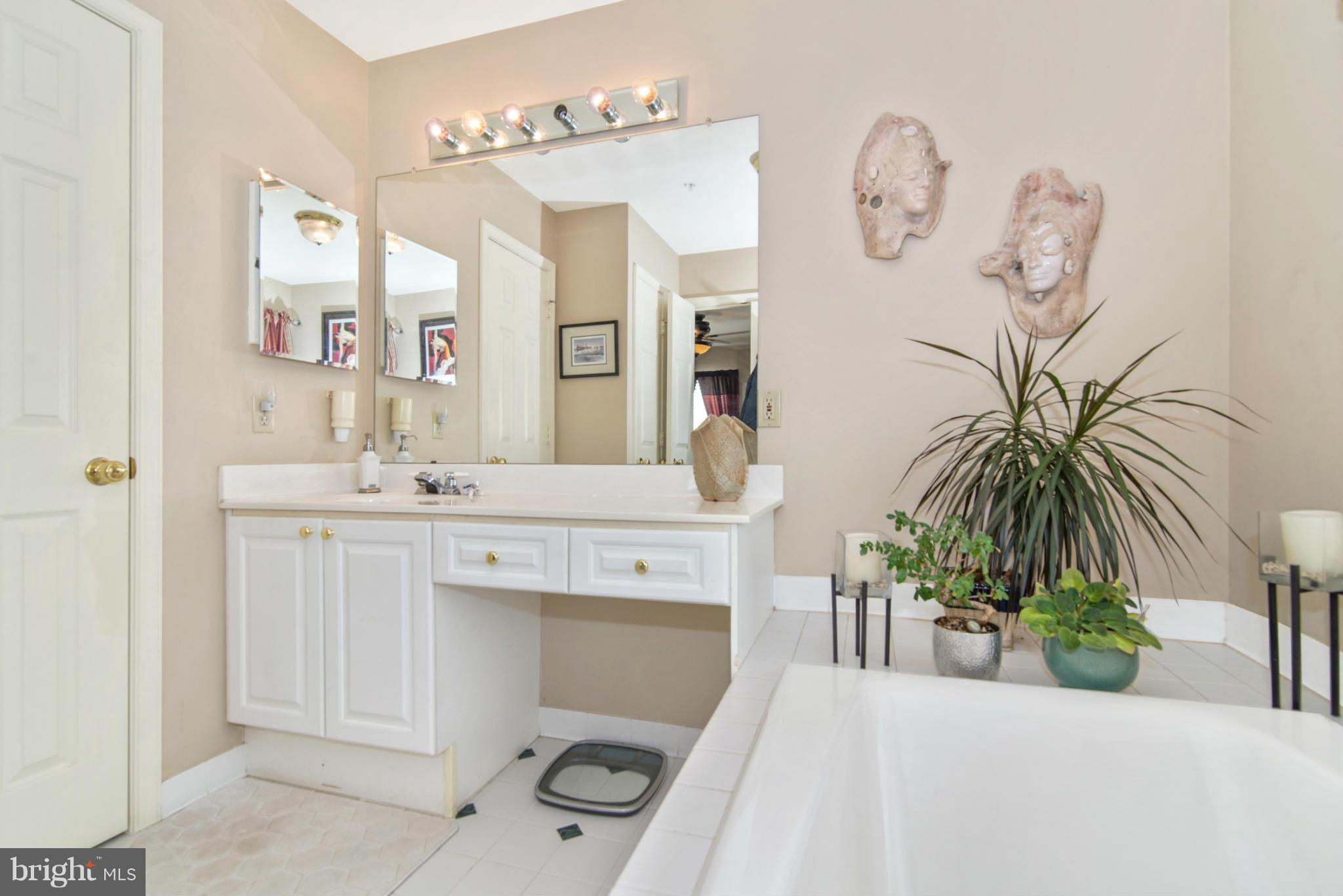 2223 Village Square Road Frederick, MD 21701 - Photo 27 of 30 Bath (Master)