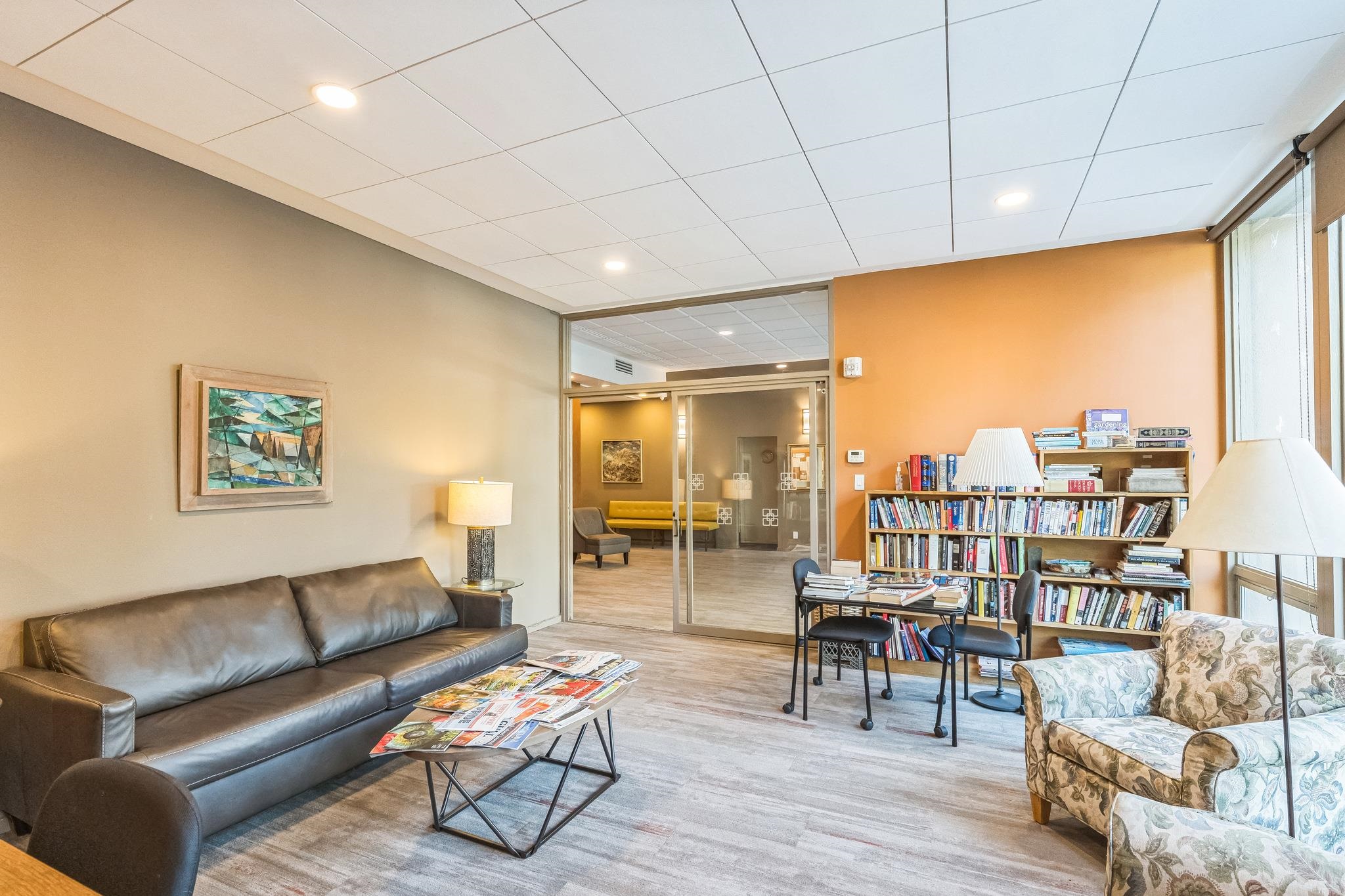2550 Dana Street, Unit 2F Berkeley, CA 94704 - Photo 27 of 32 a work room with furniture and a floor to ceiling window