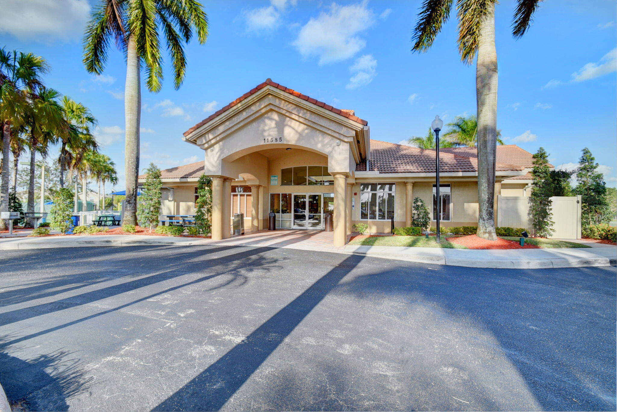 3738 Old Lighthouse Circle, Unit SEASON RENTAL) Wellington, FL 33414 - Photo 101 of 131 102-web-or-mls-Grand Isles (1)