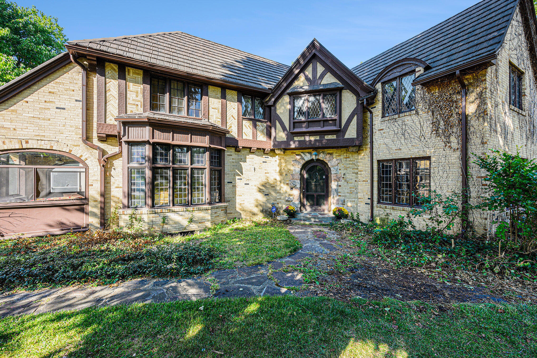 400 East Hoffman Street Three Rivers, MI 49093 - Photo 5 of 36 005_crs_0323_208