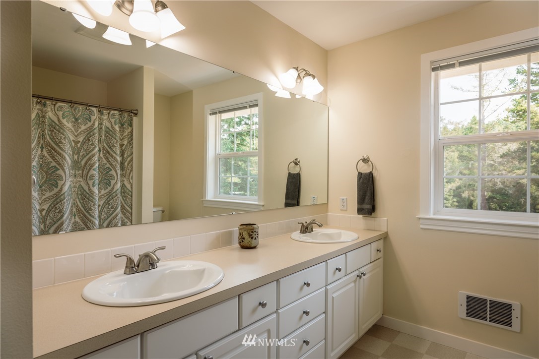 703 Fisherman Bay Road Lopez Island, WA 98261 - Photo 21 of 30 Gallery Image 21