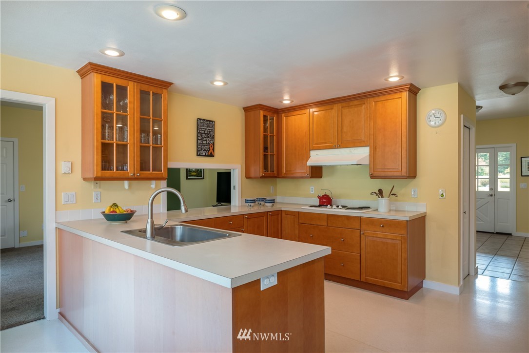 703 Fisherman Bay Road Lopez Island, WA 98261 - Photo 9 of 30 Gallery Image 9