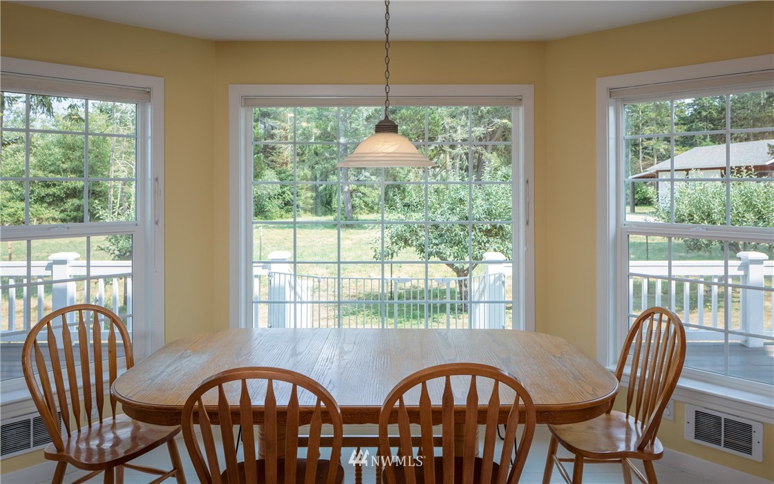 703 Fisherman Bay Road Lopez Island, WA 98261 - Photo 10 of 30 Gallery Image 10