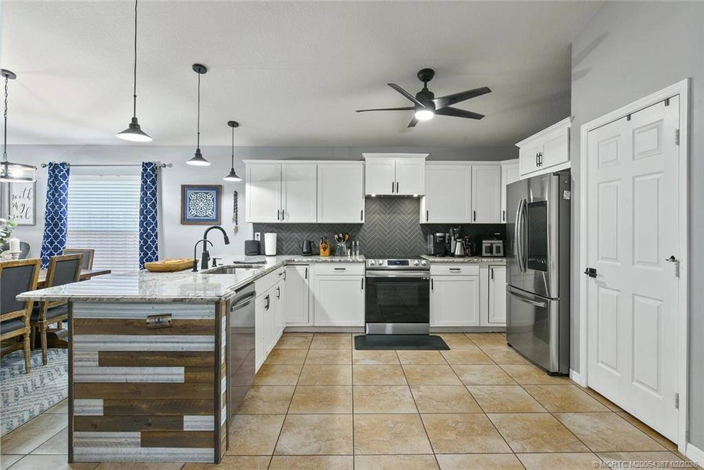 1091 Southwest 30th Street Palm City, FL 34990 - Photo 8 of 45