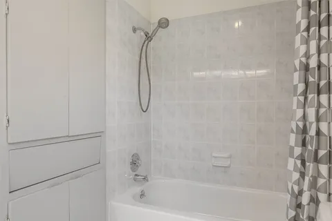$699,500 | 1702 Deerfield Drive, Austin, TX 78741