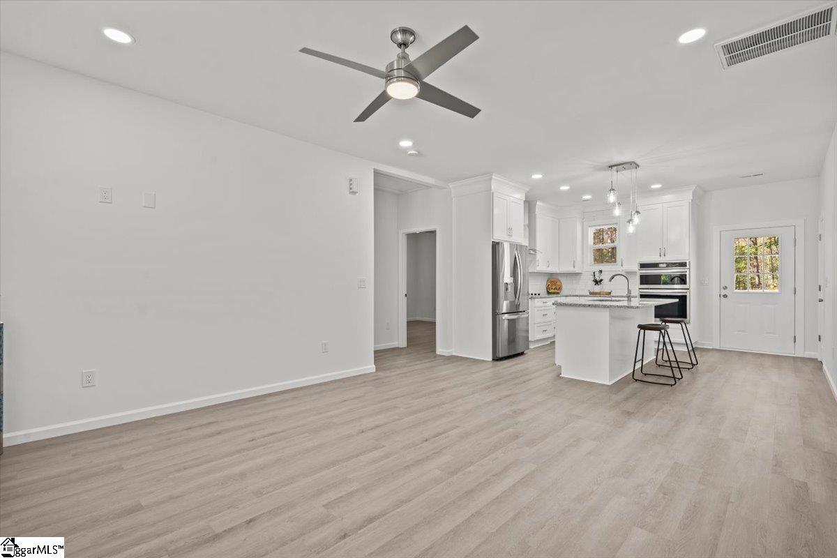 425 Tiger Lane Westminster, SC 29693 - Photo 9 of 37