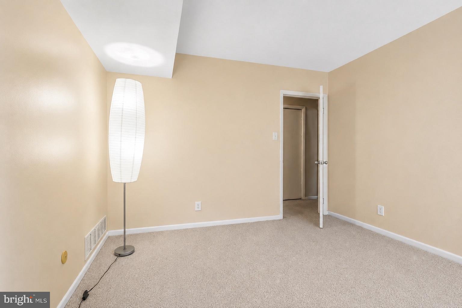 1475 Mt Holly Road, Unit G4 Edgewater Park, NJ 08010 - Photo 27 of 32 blank 2nd bedroom