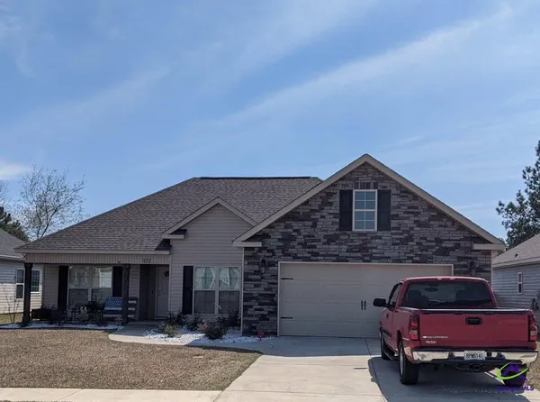 $1,895 | 312 Gibson Circle, Kathleen, GA 31047