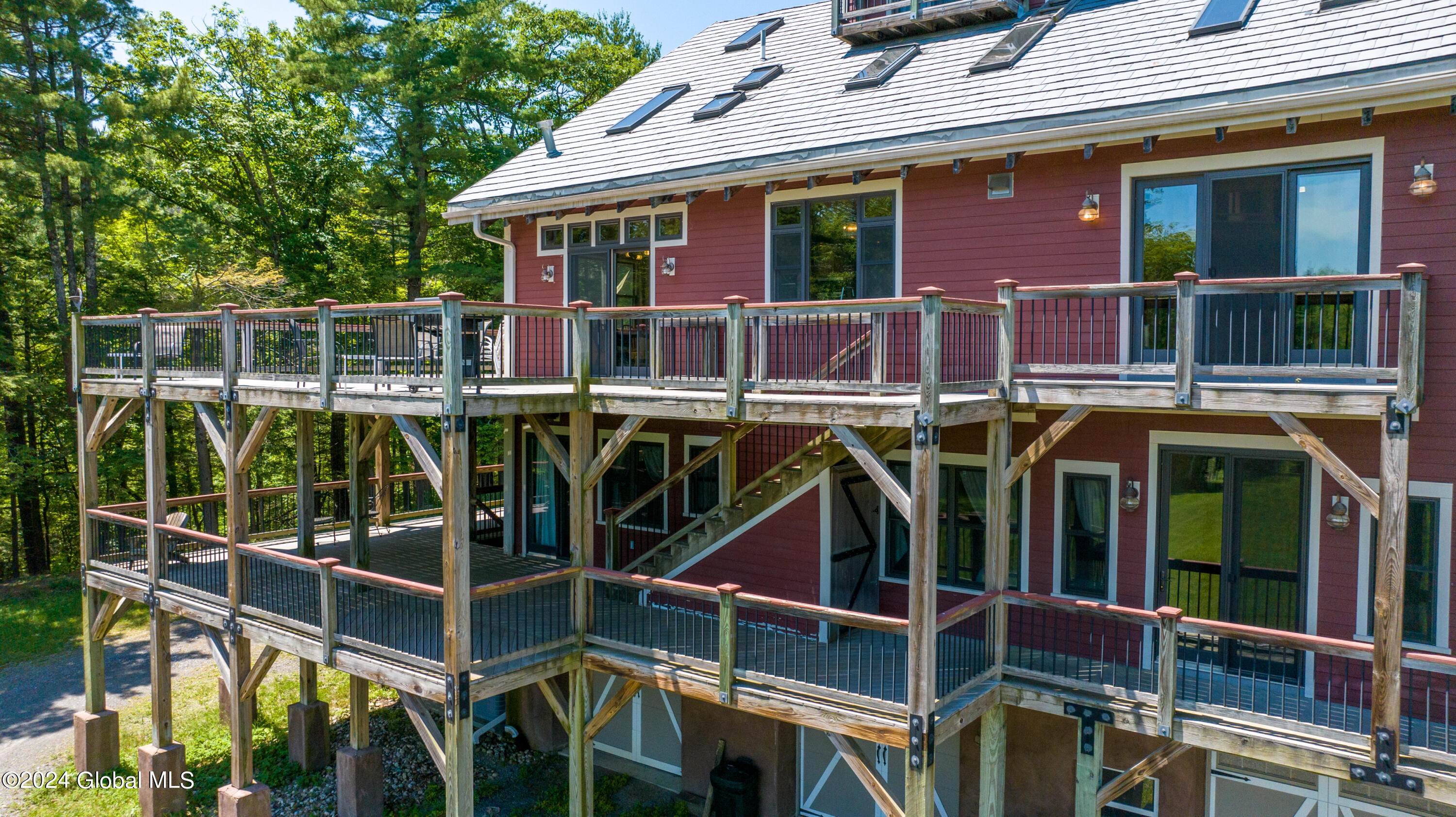 1986 Crawford Road Rotterdam, NY 12306 - Photo 59 of 69 CrawfordSummer-07