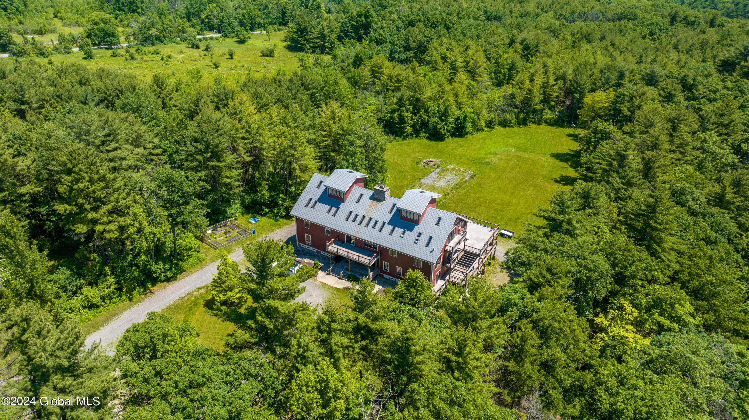 1986 Crawford Road Rotterdam, NY 12306 - Photo 67 of 69 CrawfordSummer-16