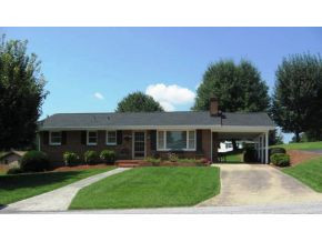 27 Valley View Road Bristol, VA 24202 - Photo 1 of 12 FRONT VIEW FROM STREET