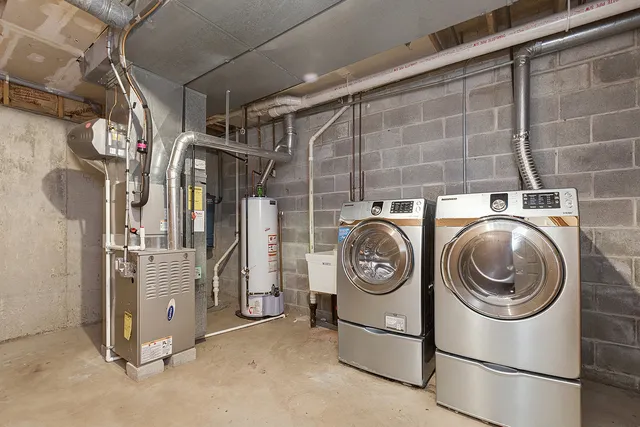 $269,900 | 1437 Woodhollow Drive, Flossmoor, IL 60422