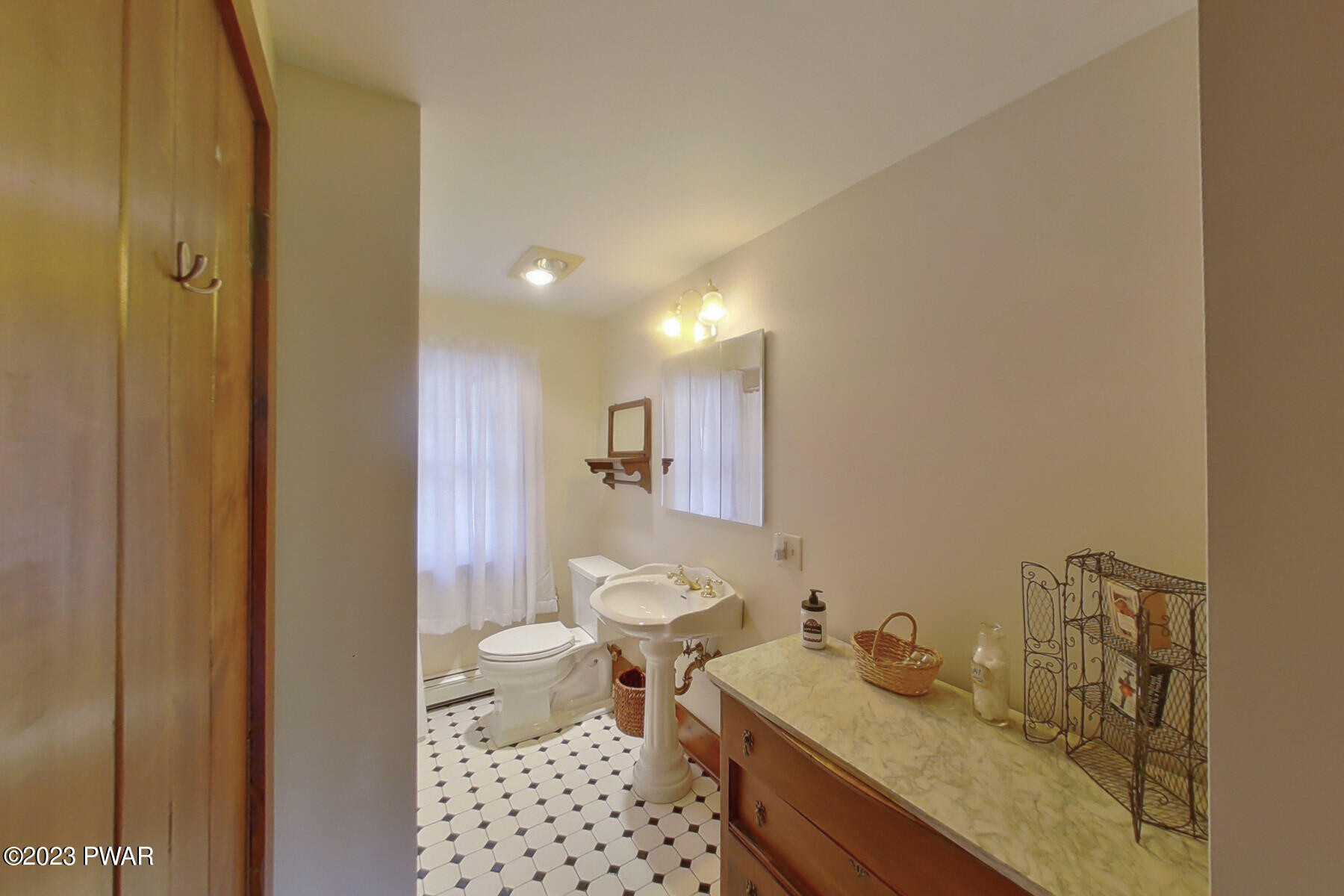 730 Raymondskill Road Milford, PA 18337 - Photo 40 of 54 53 Ful Bath Level 2