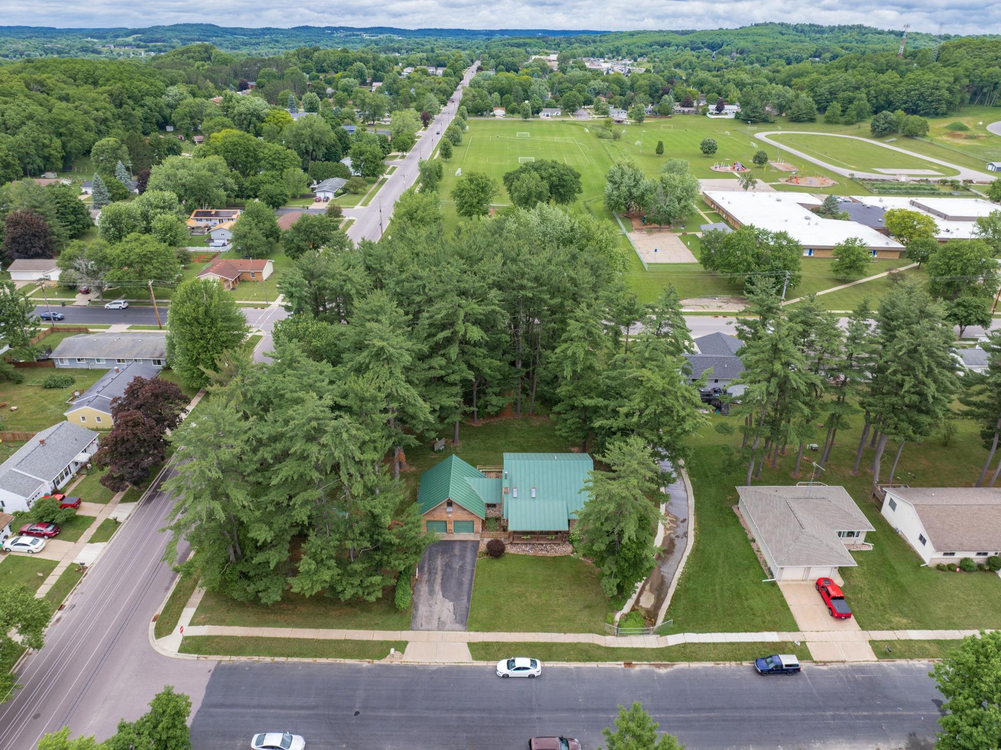 1107 7th Street Reedsburg, WI 53959 - Photo 2 of 72