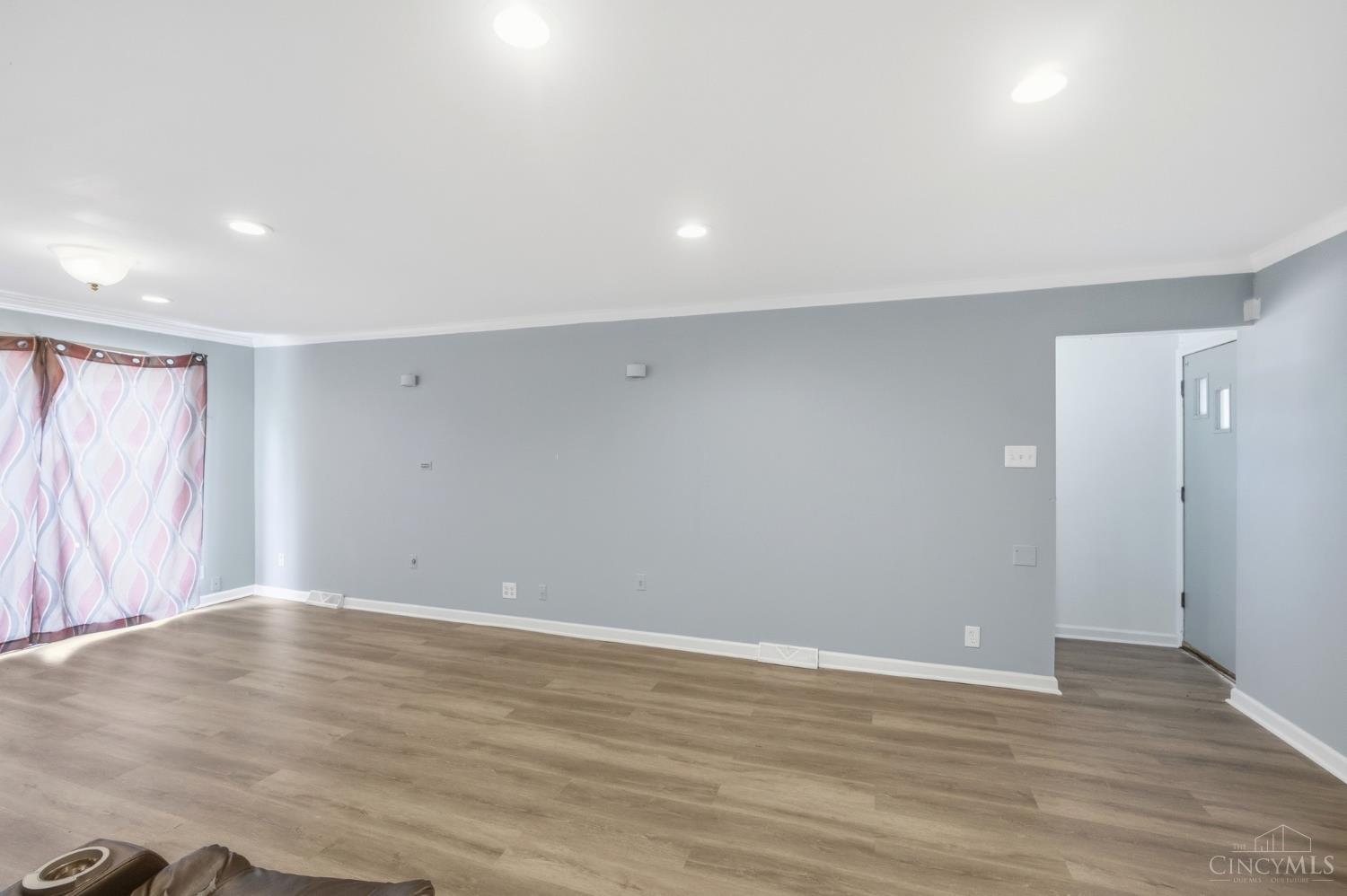 935 West North Bend Road Cincinnati, OH 45224 - Photo 21 of 53