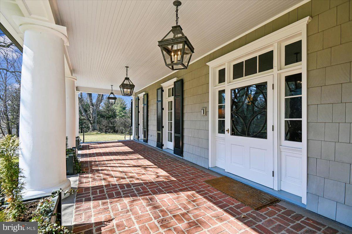 922 Rolandvue Road Baltimore, MD 21204 - Photo 4 of 95