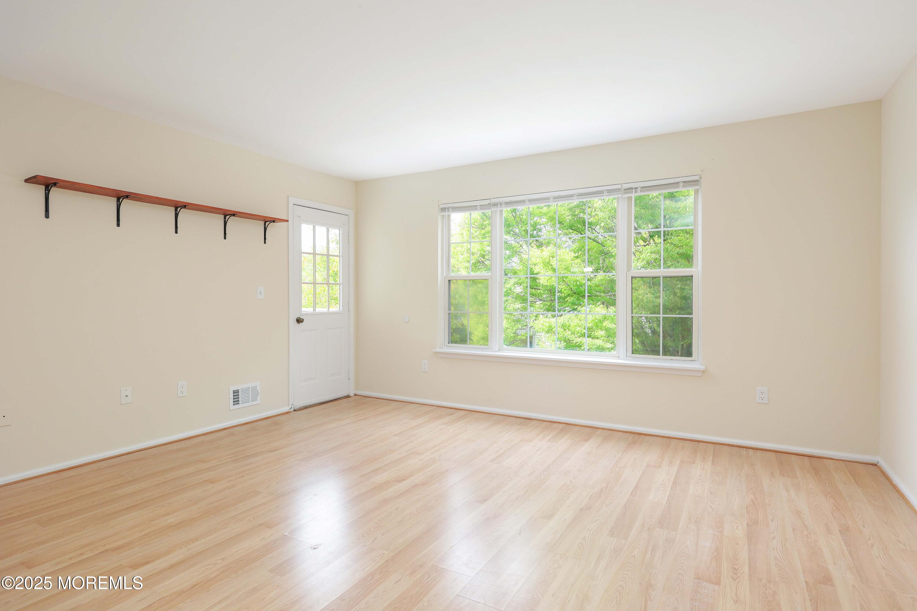 90 Puffin Glade Bayville, NJ 08721 - Photo 8 of 16 758A7417