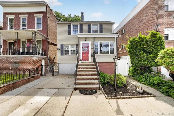 $699,000 | 4218 Herkimer Place | Woodlawn Heights