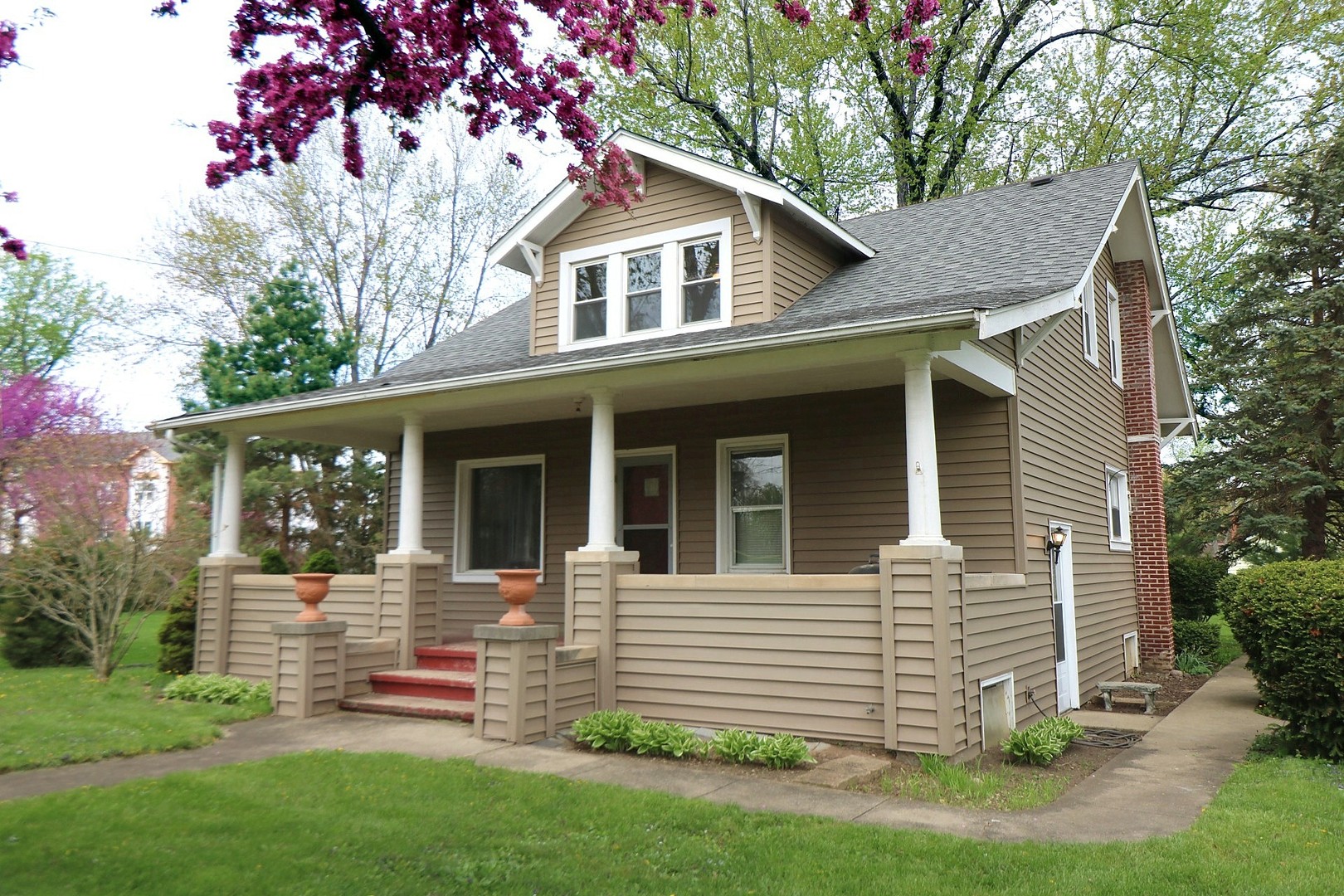 2104 Johnsburg Road Johnsburg, IL 60051 - Photo 2 of 27